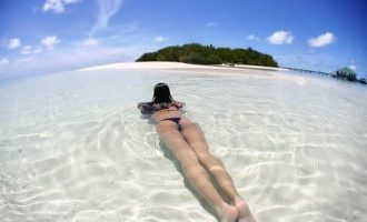 官场小小说：柳县长的合影_县长