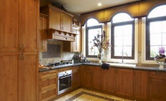 2019年公文写作范文：在开展党员“亮身份、强意识，亮承诺、作表率，亮行动、助脱贫”活动的实施方案_运城2019公安遴选公告